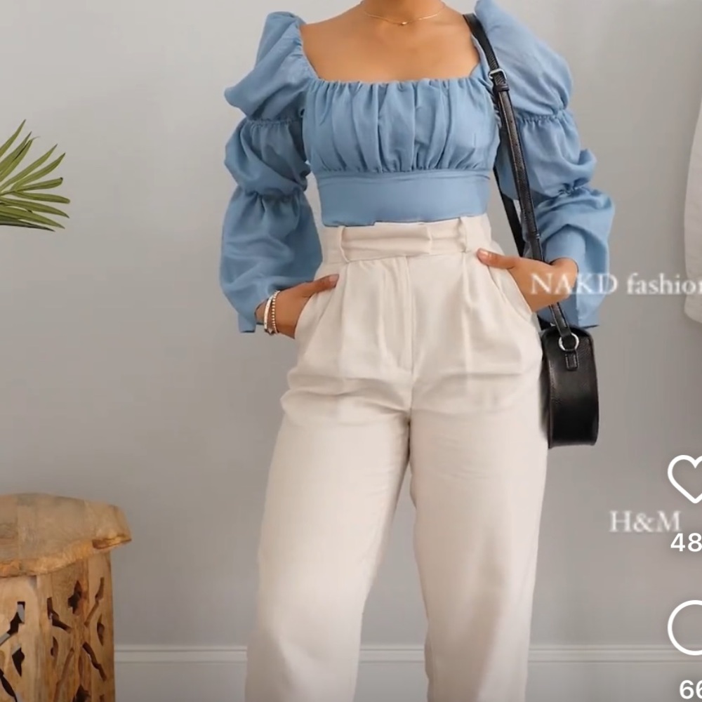 Brand new with tags … stunning top!